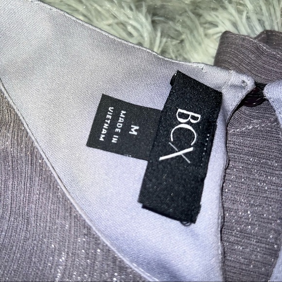 Macy's BCX NWT Metallic Crochet Bell Sleeve Top MEDIUM - Picture 8 of 10